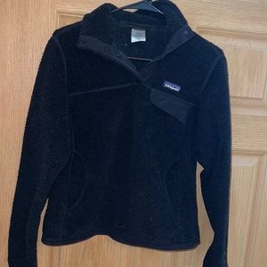 Black Patagonia pull over sweatshirt. Only worn a handful of times.